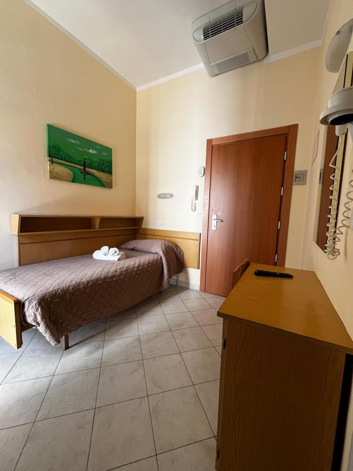 Hotel Giove Dipendenza Hotel Fiamma Cesenatico Dış mekan fotoğraf
