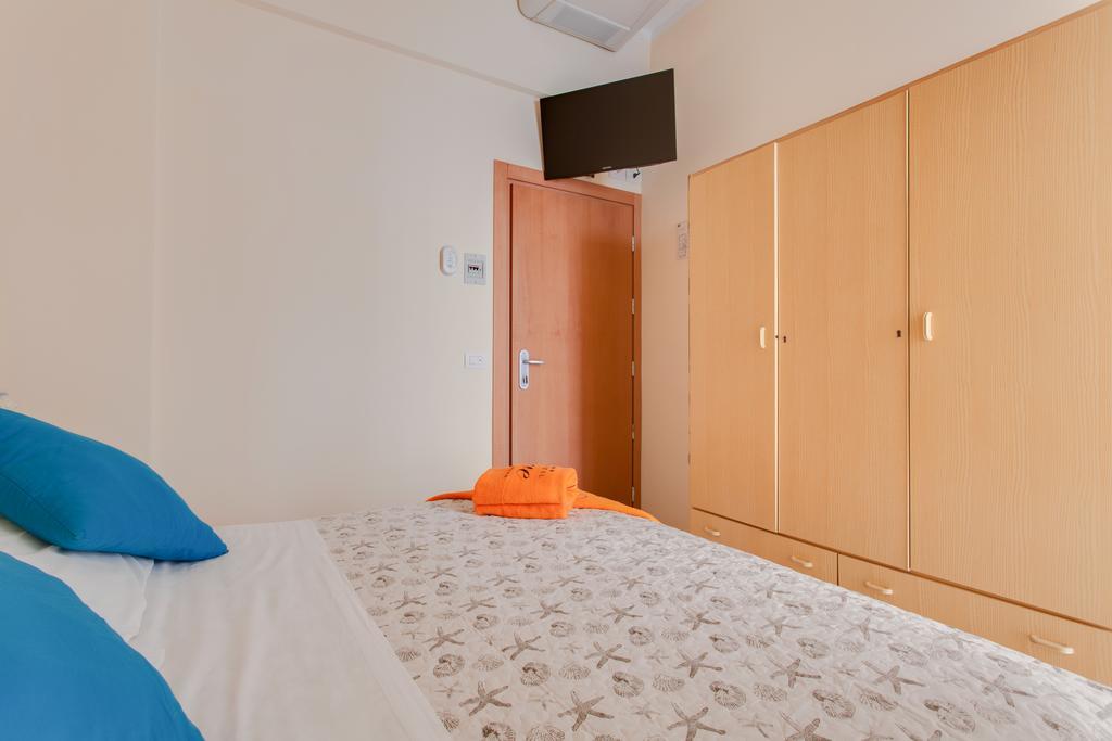 Hotel Giove Dipendenza Hotel Fiamma Cesenatico Dış mekan fotoğraf