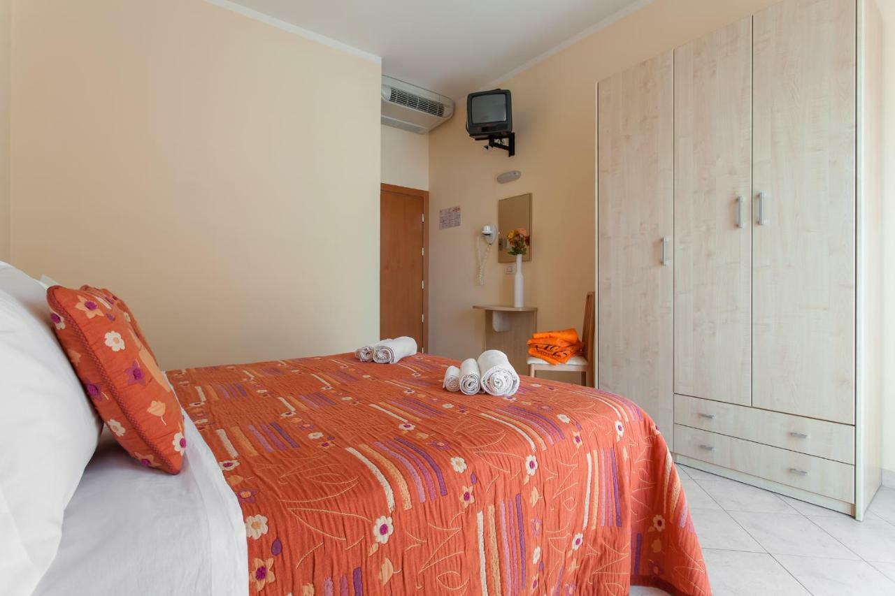 Hotel Giove Dipendenza Hotel Fiamma Cesenatico Dış mekan fotoğraf